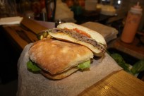 "street meat" - ساندويشات 100% من اللحوم الفاخرة بإدارة "شوقي ابو زيد"